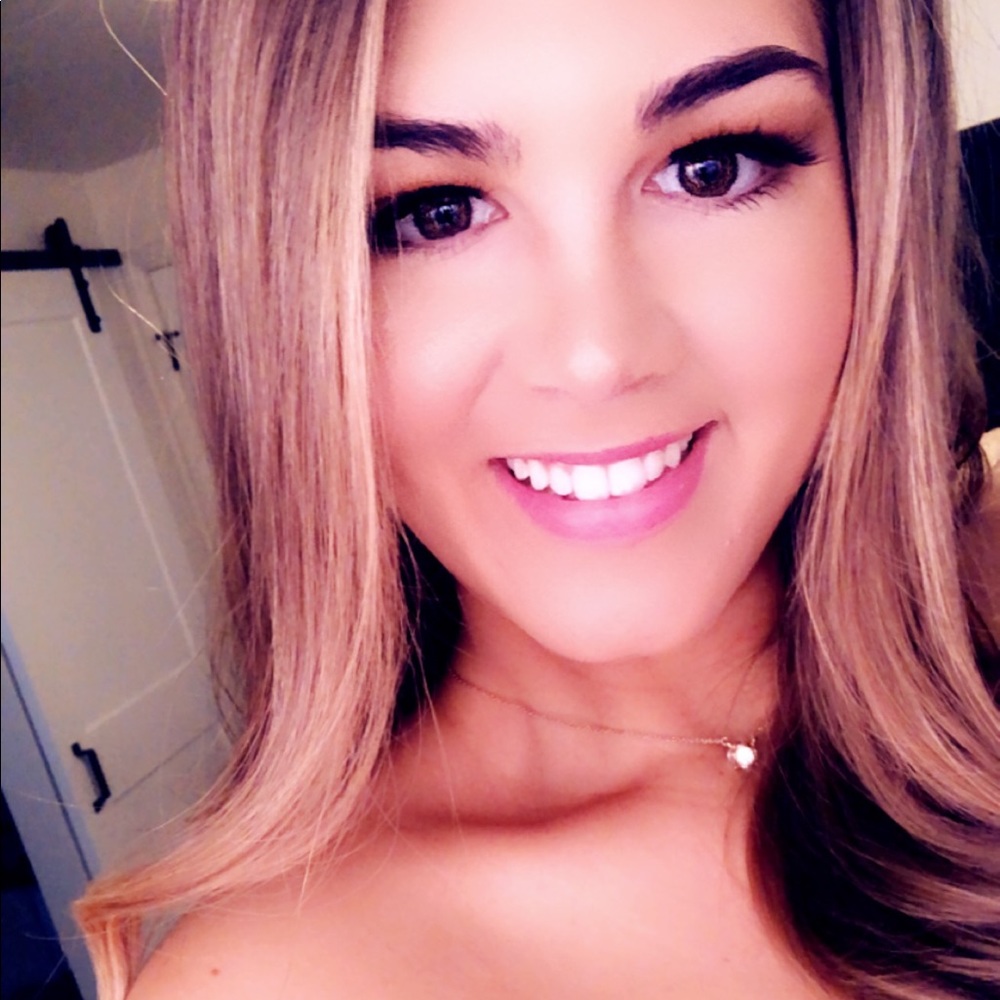 Meet your Posher, Jazmine